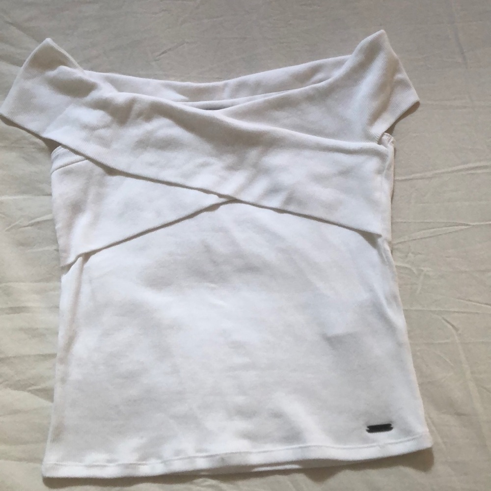 Hollister women’s off shoulder top